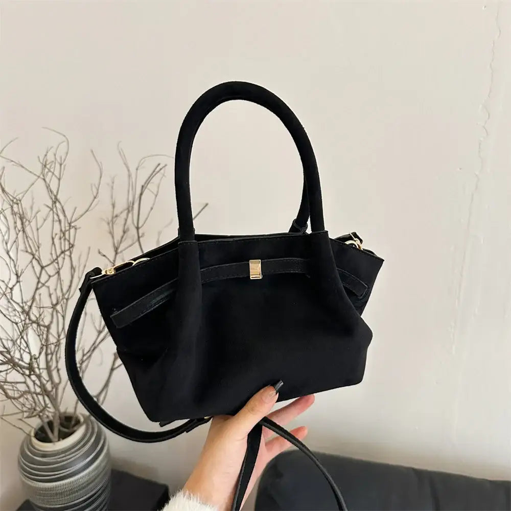 Bolsa de Mão em Veludo modelo Jolie - Preto - Yanatari