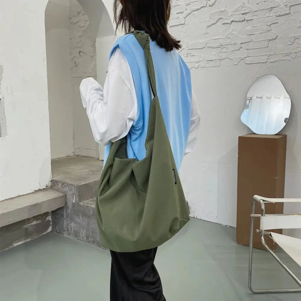 Bolsa Tote em Nylon Valentina - Verde Verde Bolsa Tote em Nylon Valentina