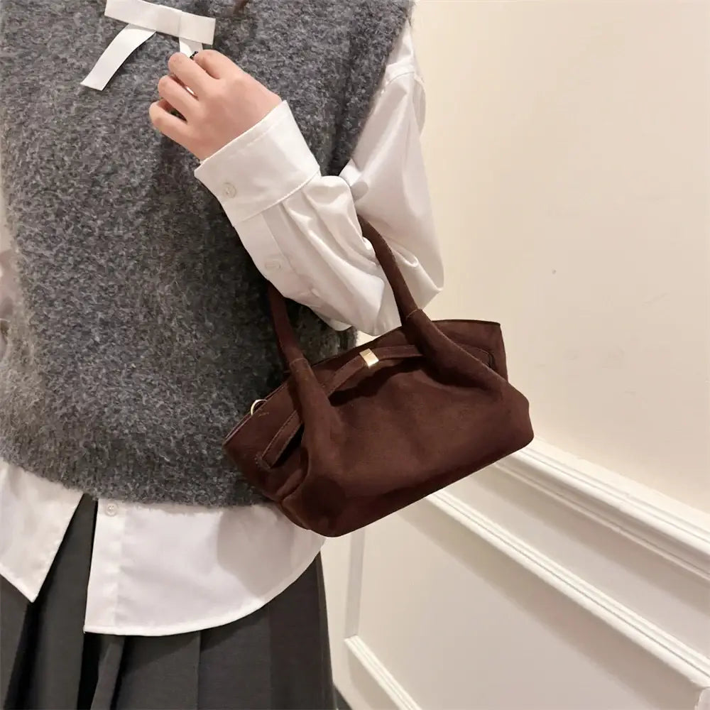 Bolsa de Mão em Veludo modelo Jolie - Café - Yanatari