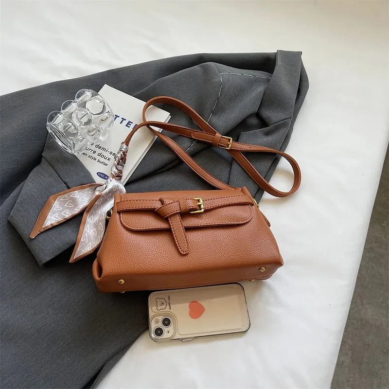 Bolsa Transversal em Couro Louise - Marrom