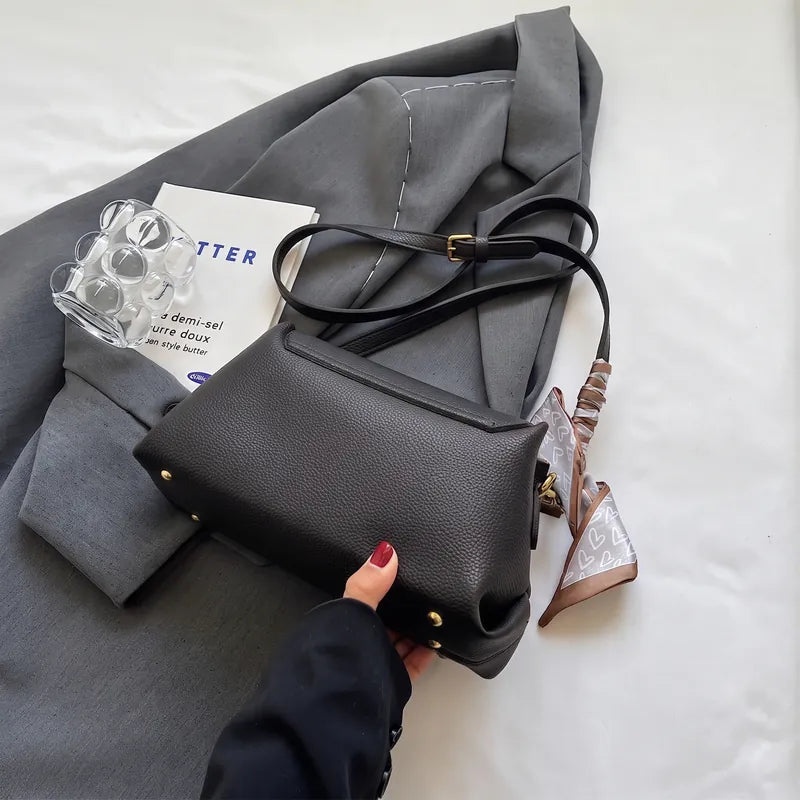 Bolsa Transversal em Couro Louise - Preto